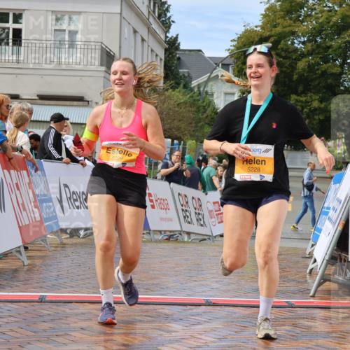 31.08.2025 - 21. Blankeneser Heldenlauf Strokosch-Dieckow http://msf.ph/oto/8702757 31.08.2025 13:19:45 Ziel 5229, 5543 meine-sportfotos.de
