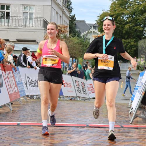 31.08.2025 - 21. Blankeneser Heldenlauf Strokosch-Dieckow http://msf.ph/oto/8702758 31.08.2025 13:19:45 Ziel 5229, 5543 meine-sportfotos.de