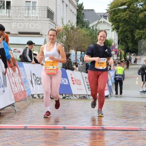 31.08.2025 - 21. Blankeneser Heldenlauf Strokosch-Dieckow http://msf.ph/oto/8702794 31.08.2025 13:18:42 Ziel 5836, 5297 meine-sportfotos.de