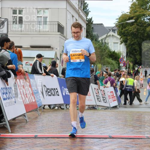 31.08.2025 - 21. Blankeneser Heldenlauf Strokosch-Dieckow http://msf.ph/oto/8702803 31.08.2025 13:18:24 Ziel 5436 meine-sportfotos.de
