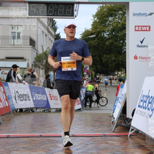 31.08.2025 - 21. Blankeneser Heldenlauf Strokosch-Dieckow http://msf.ph/oto/8702808 31.08.2025 13:18:06 Ziel 5442 meine-sportfotos.de