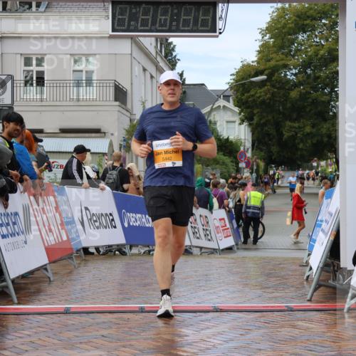 31.08.2025 - 21. Blankeneser Heldenlauf Strokosch-Dieckow http://msf.ph/oto/8702818 31.08.2025 13:18:06 Ziel 5442 meine-sportfotos.de