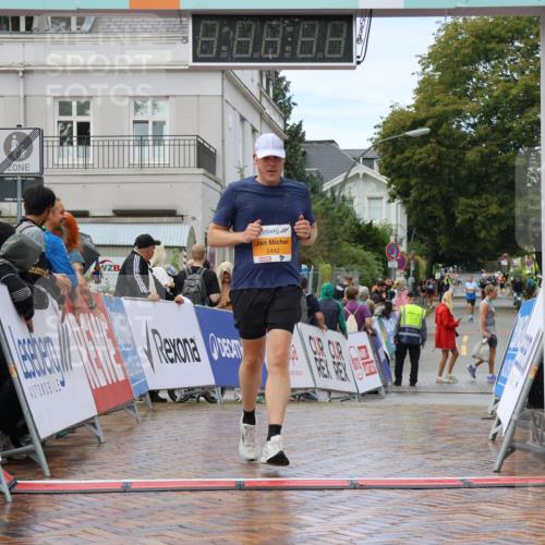 31.08.2025 - 21. Blankeneser Heldenlauf Strokosch-Dieckow http://msf.ph/oto/8702819 31.08.2025 13:18:05 Ziel 5442 meine-sportfotos.de