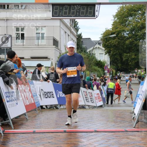 31.08.2025 - 21. Blankeneser Heldenlauf Strokosch-Dieckow http://msf.ph/oto/8702821 31.08.2025 13:18:05 Ziel 5442 meine-sportfotos.de