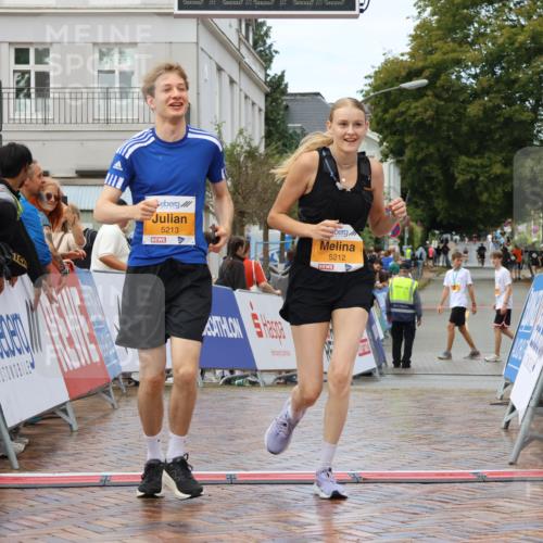 31.08.2025 - 21. Blankeneser Heldenlauf Strokosch-Dieckow http://msf.ph/oto/8702849 31.08.2025 13:17:10 Ziel 5213, 5212 meine-sportfotos.de