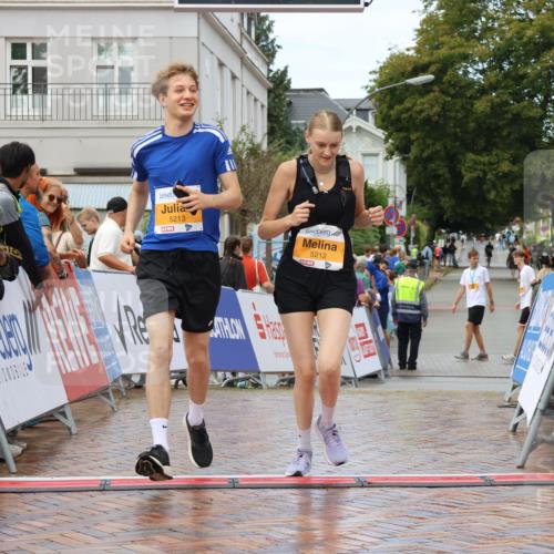 31.08.2025 - 21. Blankeneser Heldenlauf Strokosch-Dieckow http://msf.ph/oto/8702853 31.08.2025 13:17:10 Ziel 5213, 5212 meine-sportfotos.de