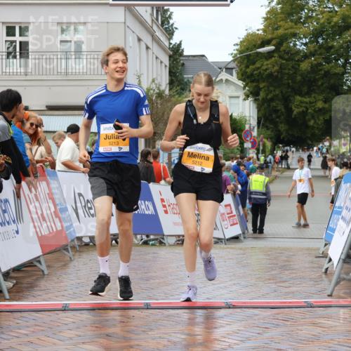 31.08.2025 - 21. Blankeneser Heldenlauf Strokosch-Dieckow http://msf.ph/oto/8702854 31.08.2025 13:17:10 Ziel 5213, 5212 meine-sportfotos.de