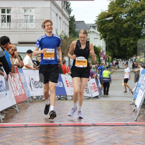 31.08.2025 - 21. Blankeneser Heldenlauf Strokosch-Dieckow http://msf.ph/oto/8702858 31.08.2025 13:17:09 Ziel 5213, 5212 meine-sportfotos.de