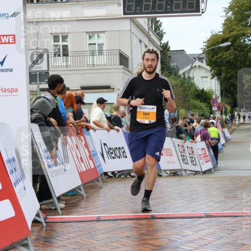31.08.2025 - 21. Blankeneser Heldenlauf Strokosch-Dieckow http://msf.ph/oto/8702909 31.08.2025 13:16:18 Ziel 5751, 5021 meine-sportfotos.de