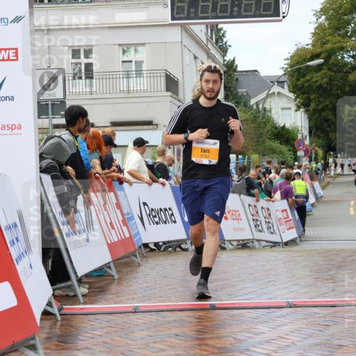 31.08.2025 - 21. Blankeneser Heldenlauf Strokosch-Dieckow http://msf.ph/oto/8702910 31.08.2025 13:16:18 Ziel 5751, 5021 meine-sportfotos.de