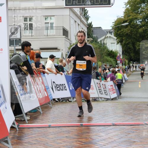 31.08.2025 - 21. Blankeneser Heldenlauf Strokosch-Dieckow http://msf.ph/oto/8702914 31.08.2025 13:16:18 Ziel 5751, 5021 meine-sportfotos.de