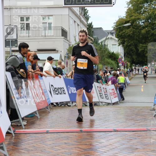 31.08.2025 - 21. Blankeneser Heldenlauf Strokosch-Dieckow http://msf.ph/oto/8702916 31.08.2025 13:16:18 Ziel 5751, 5021 meine-sportfotos.de
