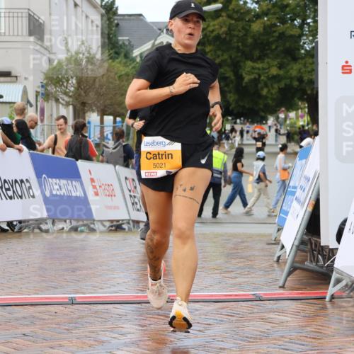 31.08.2025 - 21. Blankeneser Heldenlauf Strokosch-Dieckow http://msf.ph/oto/8702920 31.08.2025 13:16:16 Ziel 5751, 5021 meine-sportfotos.de