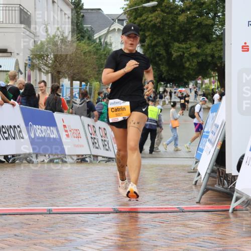 31.08.2025 - 21. Blankeneser Heldenlauf Strokosch-Dieckow http://msf.ph/oto/8702931 31.08.2025 13:16:16 Ziel 5751, 5021 meine-sportfotos.de
