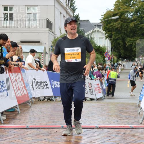 31.08.2025 - 21. Blankeneser Heldenlauf Strokosch-Dieckow http://msf.ph/oto/8702940 31.08.2025 13:16:01 Ziel 5610 meine-sportfotos.de