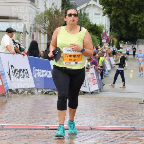 31.08.2025 - 21. Blankeneser Heldenlauf Strokosch-Dieckow http://msf.ph/oto/8702981 31.08.2025 13:15:17 Ziel 5602, 5711 meine-sportfotos.de