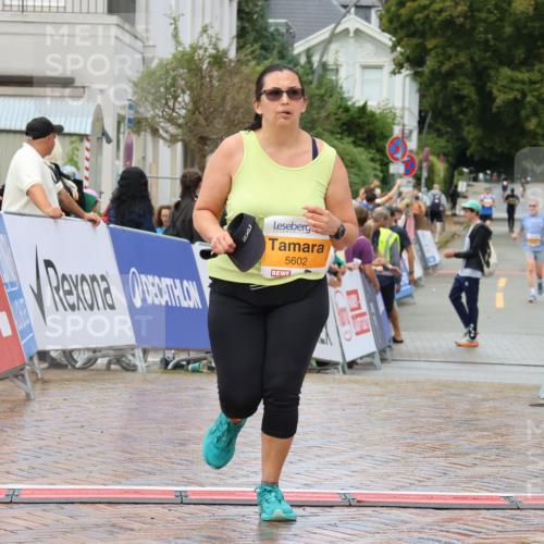 31.08.2025 - 21. Blankeneser Heldenlauf Strokosch-Dieckow http://msf.ph/oto/8702983 31.08.2025 13:15:17 Ziel 5602, 5711 meine-sportfotos.de