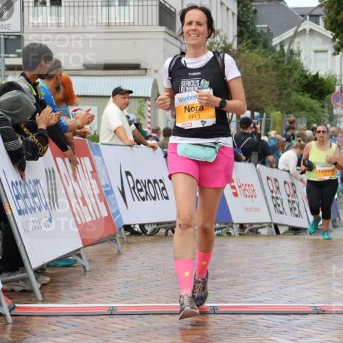 31.08.2025 - 21. Blankeneser Heldenlauf Strokosch-Dieckow http://msf.ph/oto/8702986 31.08.2025 13:15:12 Ziel 5711 meine-sportfotos.de