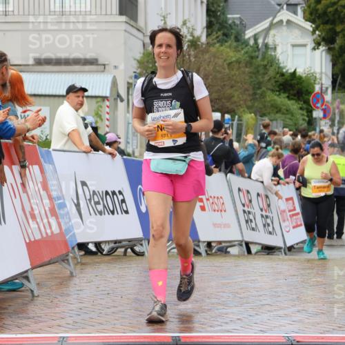 31.08.2025 - 21. Blankeneser Heldenlauf Strokosch-Dieckow http://msf.ph/oto/8702996 31.08.2025 13:15:11 Ziel 5711 meine-sportfotos.de