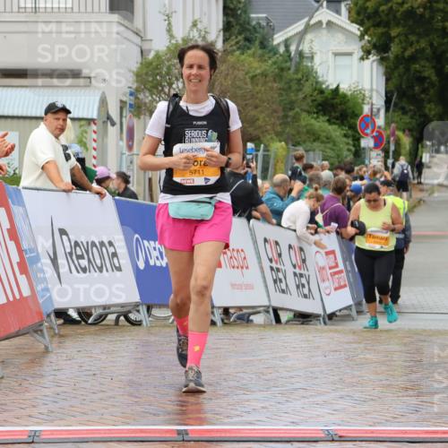 31.08.2025 - 21. Blankeneser Heldenlauf Strokosch-Dieckow http://msf.ph/oto/8703001 31.08.2025 13:15:11 Ziel 5711 meine-sportfotos.de