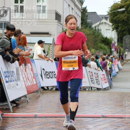 31.08.2025 - 21. Blankeneser Heldenlauf Strokosch-Dieckow http://msf.ph/oto/8703011 31.08.2025 13:14:45 Ziel 5328 meine-sportfotos.de