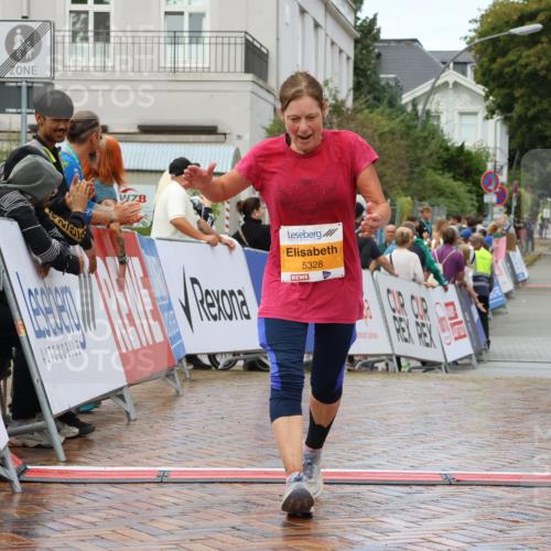31.08.2025 - 21. Blankeneser Heldenlauf Strokosch-Dieckow http://msf.ph/oto/8703018 31.08.2025 13:14:45 Ziel 5328 meine-sportfotos.de
