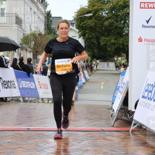 31.08.2025 - 21. Blankeneser Heldenlauf Strokosch-Dieckow http://msf.ph/oto/8703028 31.08.2025 13:13:36 Ziel 5035, 5287 meine-sportfotos.de