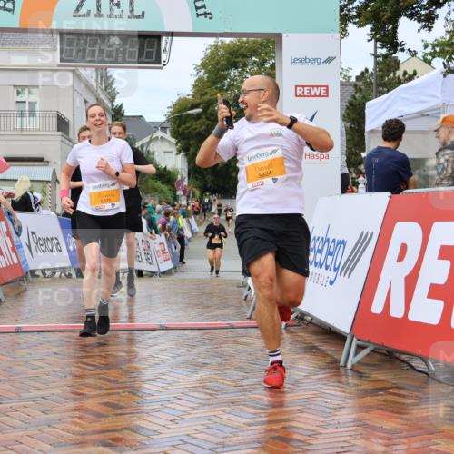 31.08.2025 - 21. Blankeneser Heldenlauf Strokosch-Dieckow http://msf.ph/oto/8703066 31.08.2025 13:12:58 Ziel 5673, 5672, 5824, 5825 meine-sportfotos.de