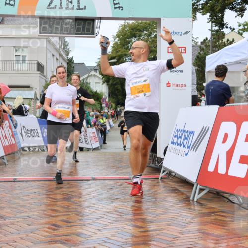 31.08.2025 - 21. Blankeneser Heldenlauf Strokosch-Dieckow http://msf.ph/oto/8703069 31.08.2025 13:12:58 Ziel 5673, 5672, 5824, 5825 meine-sportfotos.de