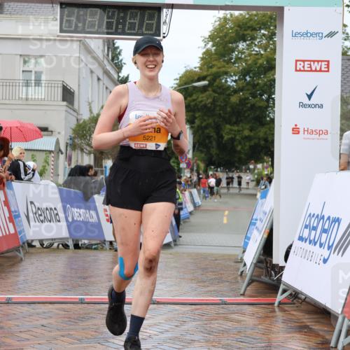 31.08.2025 - 21. Blankeneser Heldenlauf Strokosch-Dieckow http://msf.ph/oto/8703093 31.08.2025 13:12:18 Ziel 5221 meine-sportfotos.de