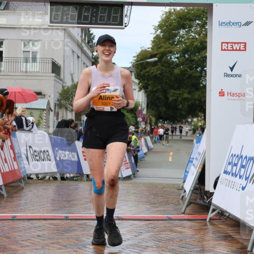 31.08.2025 - 21. Blankeneser Heldenlauf Strokosch-Dieckow http://msf.ph/oto/8703096 31.08.2025 13:12:18 Ziel 5221 meine-sportfotos.de
