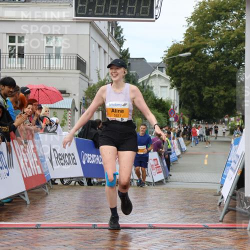 31.08.2025 - 21. Blankeneser Heldenlauf Strokosch-Dieckow http://msf.ph/oto/8703102 31.08.2025 13:12:17 Ziel 5221 meine-sportfotos.de
