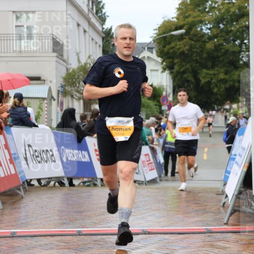 31.08.2025 - 21. Blankeneser Heldenlauf Strokosch-Dieckow http://msf.ph/oto/8703121 31.08.2025 13:11:54 Ziel 5516, 5771 meine-sportfotos.de