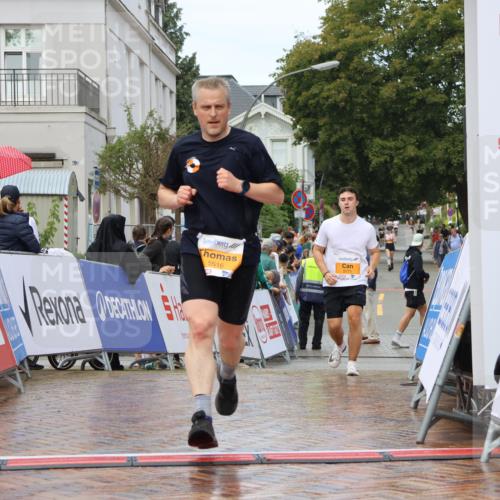 31.08.2025 - 21. Blankeneser Heldenlauf Strokosch-Dieckow http://msf.ph/oto/8703126 31.08.2025 13:11:54 Ziel 5516, 5771 meine-sportfotos.de