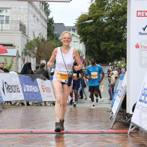 31.08.2025 - 21. Blankeneser Heldenlauf Strokosch-Dieckow http://msf.ph/oto/8703138 31.08.2025 13:11:37 Ziel 5249, 5248, 5214 meine-sportfotos.de