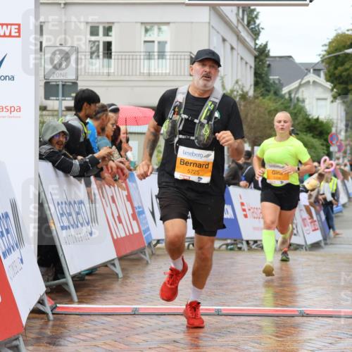 31.08.2025 - 21. Blankeneser Heldenlauf Strokosch-Dieckow http://msf.ph/oto/8703167 31.08.2025 13:11:12 Ziel 5475, 5473, 5725, 5354 meine-sportfotos.de