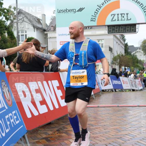 31.08.2025 - 21. Blankeneser Heldenlauf Strokosch-Dieckow http://msf.ph/oto/8703187 31.08.2025 13:10:52 Ziel 5132 meine-sportfotos.de