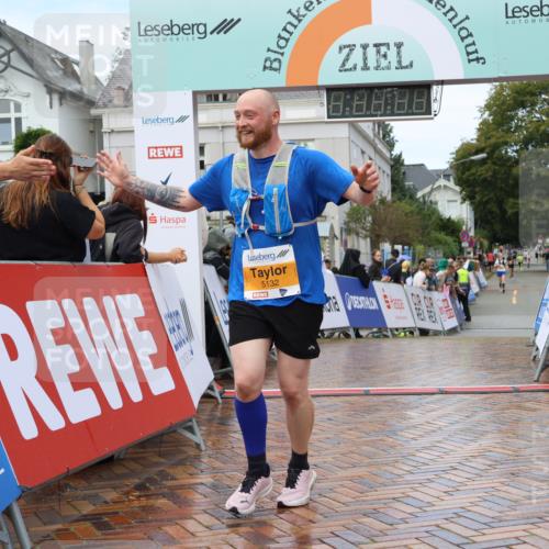 31.08.2025 - 21. Blankeneser Heldenlauf Strokosch-Dieckow http://msf.ph/oto/8703192 31.08.2025 13:10:51 Ziel 5306, 5132 meine-sportfotos.de
