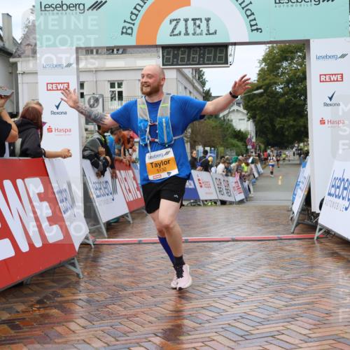 31.08.2025 - 21. Blankeneser Heldenlauf Strokosch-Dieckow http://msf.ph/oto/8703198 31.08.2025 13:10:51 Ziel 5306, 5132 meine-sportfotos.de