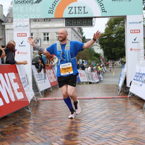 31.08.2025 - 21. Blankeneser Heldenlauf Strokosch-Dieckow http://msf.ph/oto/8703199 31.08.2025 13:10:51 Ziel 5306, 5132 meine-sportfotos.de