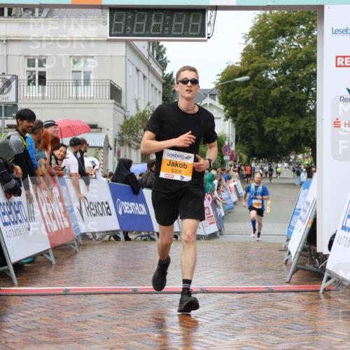 31.08.2025 - 21. Blankeneser Heldenlauf Strokosch-Dieckow http://msf.ph/oto/8703222 31.08.2025 13:10:44 Ziel 5306 meine-sportfotos.de