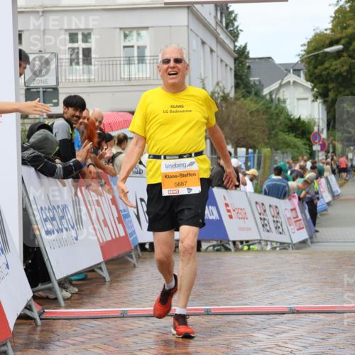 31.08.2025 - 21. Blankeneser Heldenlauf Strokosch-Dieckow http://msf.ph/oto/8703227 31.08.2025 13:09:31 Ziel 5667 meine-sportfotos.de