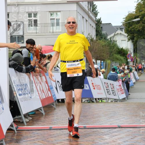 31.08.2025 - 21. Blankeneser Heldenlauf Strokosch-Dieckow http://msf.ph/oto/8703228 31.08.2025 13:09:31 Ziel 5667 meine-sportfotos.de