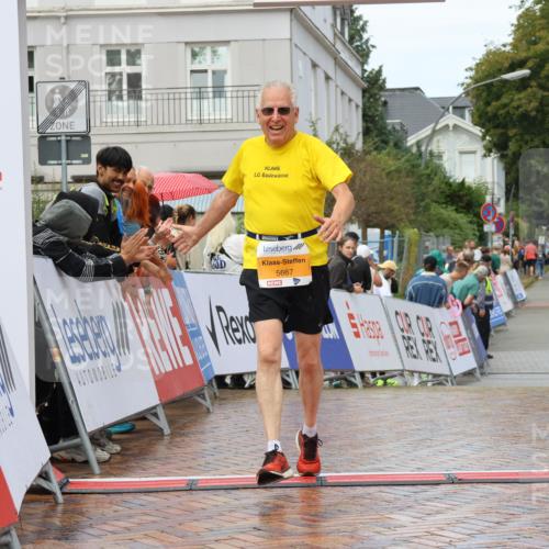 31.08.2025 - 21. Blankeneser Heldenlauf Strokosch-Dieckow http://msf.ph/oto/8703234 31.08.2025 13:09:31 Ziel 5667 meine-sportfotos.de