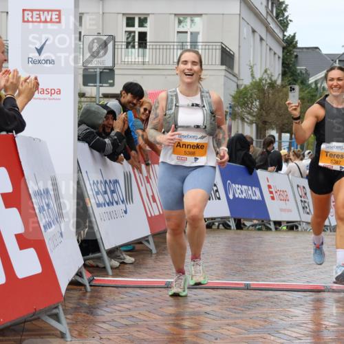 31.08.2025 - 21. Blankeneser Heldenlauf Strokosch-Dieckow http://msf.ph/oto/8703262 31.08.2025 13:09:15 Ziel 5388, 5387 meine-sportfotos.de