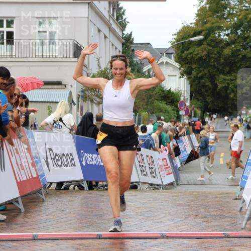 31.08.2025 - 21. Blankeneser Heldenlauf Strokosch-Dieckow http://msf.ph/oto/8703281 31.08.2025 13:09:05 Ziel 5031, 5129 meine-sportfotos.de