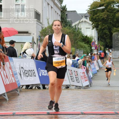 31.08.2025 - 21. Blankeneser Heldenlauf Strokosch-Dieckow http://msf.ph/oto/8703298 31.08.2025 13:08:57 Ziel 5129 meine-sportfotos.de
