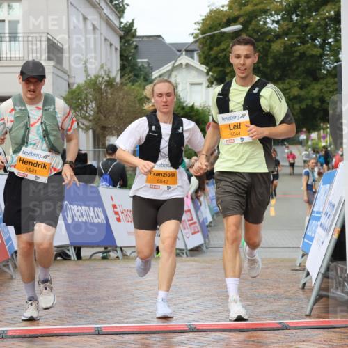 31.08.2025 - 21. Blankeneser Heldenlauf Strokosch-Dieckow http://msf.ph/oto/8703369 31.08.2025 13:06:35 Ziel 5098, 5542, 5541, 5544 meine-sportfotos.de