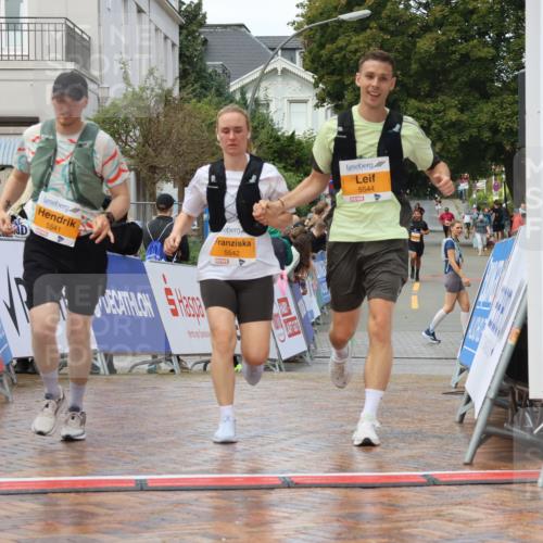 31.08.2025 - 21. Blankeneser Heldenlauf Strokosch-Dieckow http://msf.ph/oto/8703374 31.08.2025 13:06:34 Ziel 5098, 5542, 5541, 5544 meine-sportfotos.de