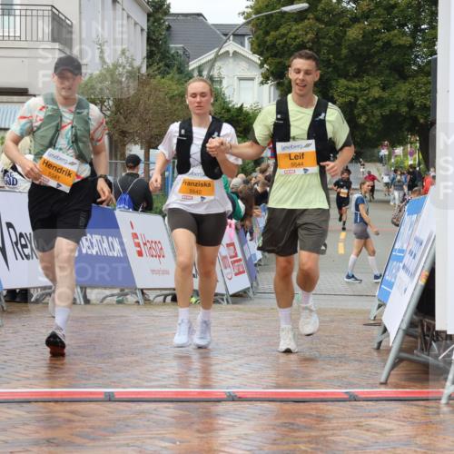 31.08.2025 - 21. Blankeneser Heldenlauf Strokosch-Dieckow http://msf.ph/oto/8703377 31.08.2025 13:06:34 Ziel 5098, 5542, 5541, 5544 meine-sportfotos.de